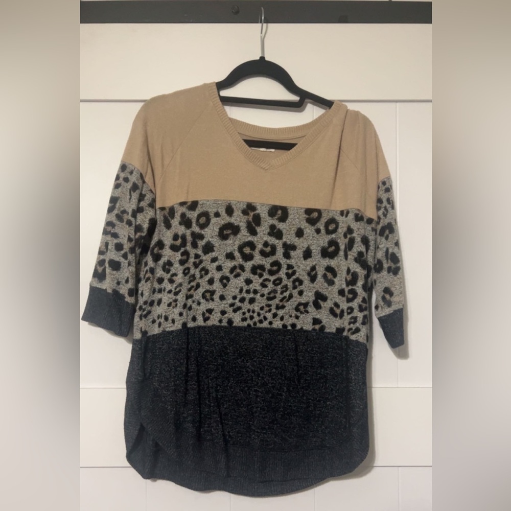 Maurice’s Sweater round neck pullover.
